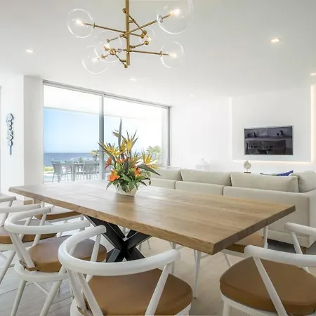Beach View Luxury *
