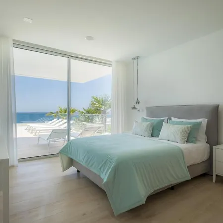 Beach View Luxury *